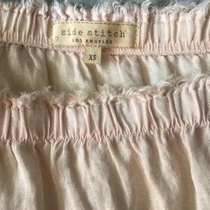 Side Stitch xs light pink linen off shoulder top